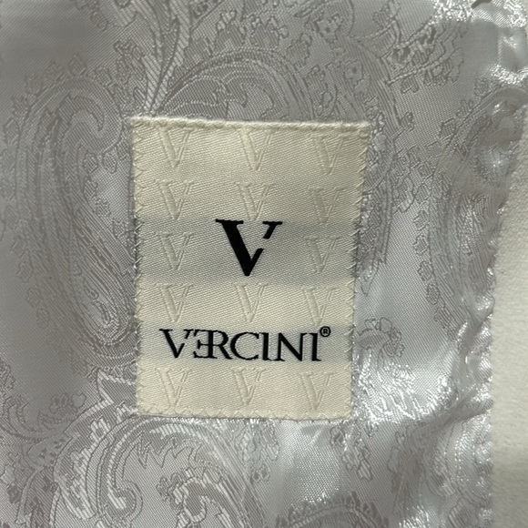 It Sparkles ✨ - Picture 7 of 9